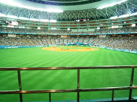 2010_8_24.osaka.stadium.jpg