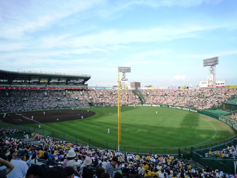 2011_7_13.koshien.stadium.1.jpg